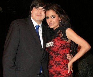 Jaime Bayly, Larissa Riquelme