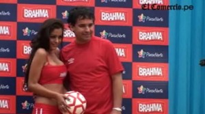 Roberto Martínez, Larissa Riquelme