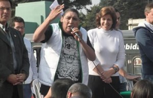 Abelardo Gutiérrez “Tongo”, Lourdes Flores