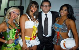 Gisela Valcárcel, Melissa Loza, Roberto Martínez