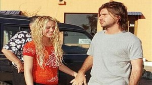 Shakira, Antonio de la Rúa