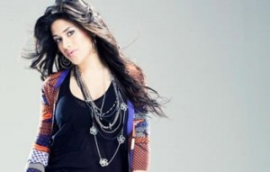 Mía Mont , Camila , Gloria Trevi