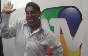 Carlos Álvarez