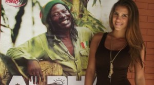 Rosario Ponce, Vanessa Tello
