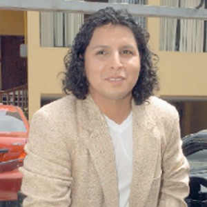 Néstor Villanueva, Eddy Hidalgo